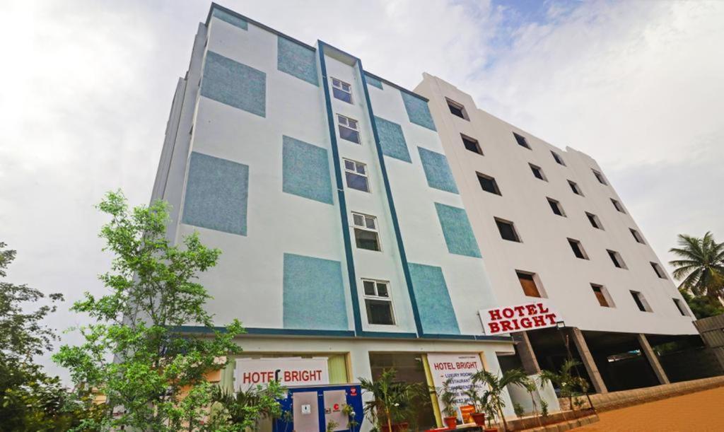 Hotel Bright Airport Zone Samsabad Kültér fotó