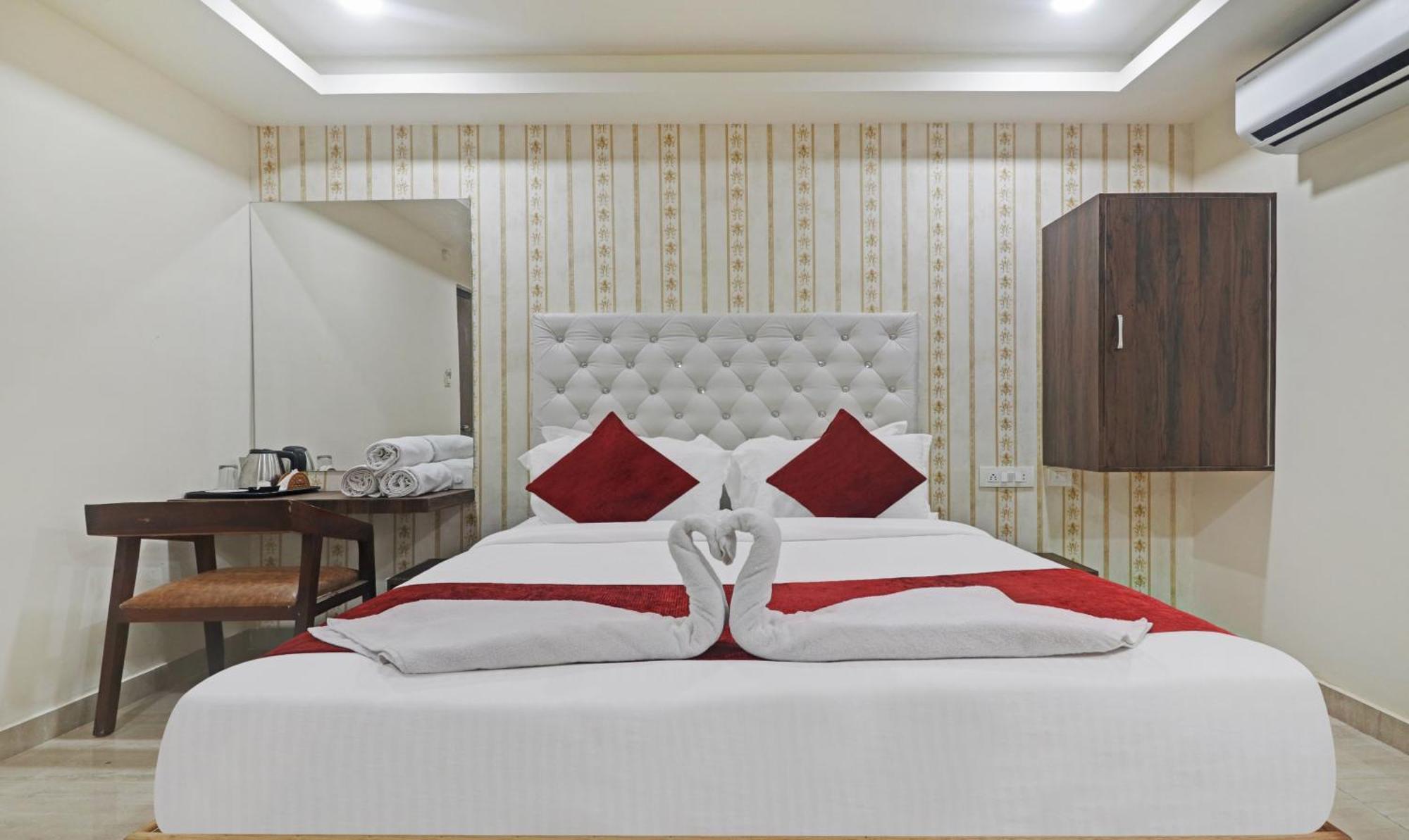 Hotel Bright Airport Zone Samsabad Kültér fotó