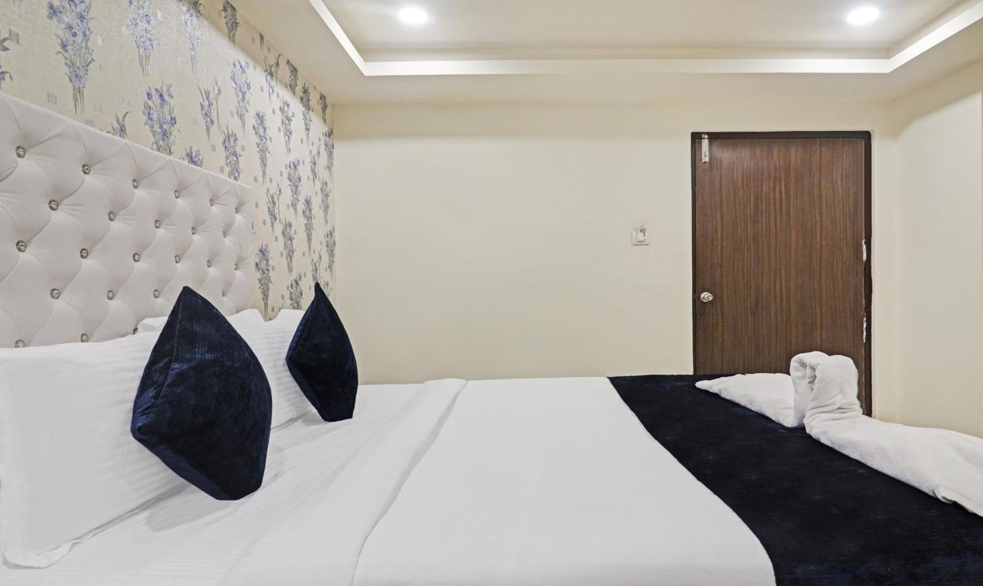 Hotel Bright Airport Zone Samsabad Kültér fotó